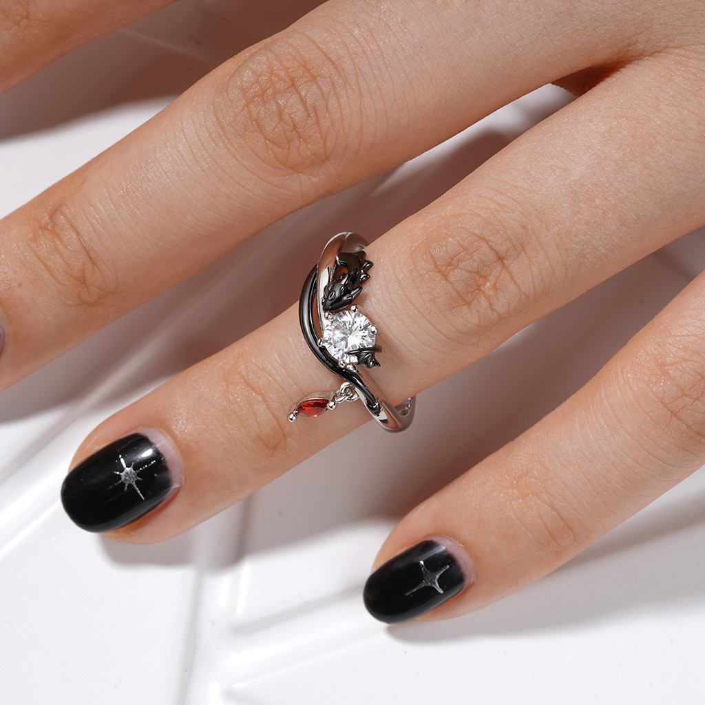 Black Dragon White Diamond Ring image number 3