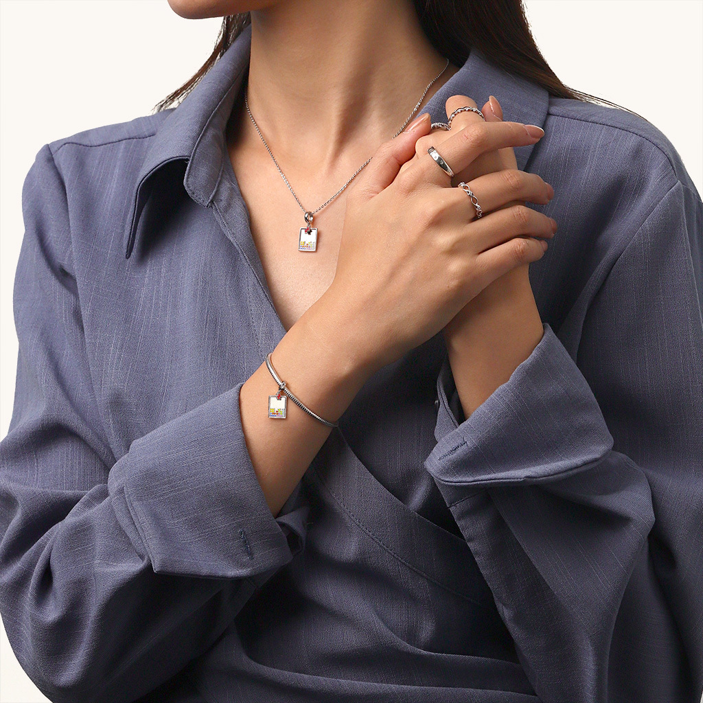 Tetris Red Tetromino Mini Pendant image number 3