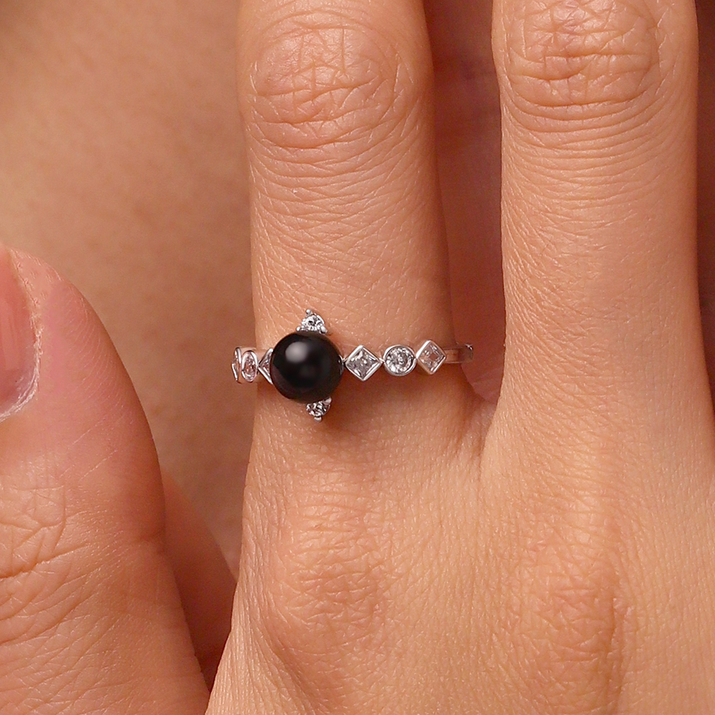 Dark Black Pearl Diamond Ring image number 4