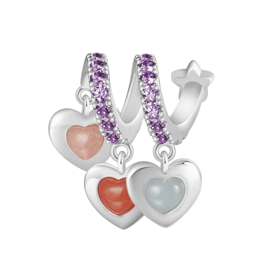 Heart-shaped Glow-in-the-Dark Pendant image number 0