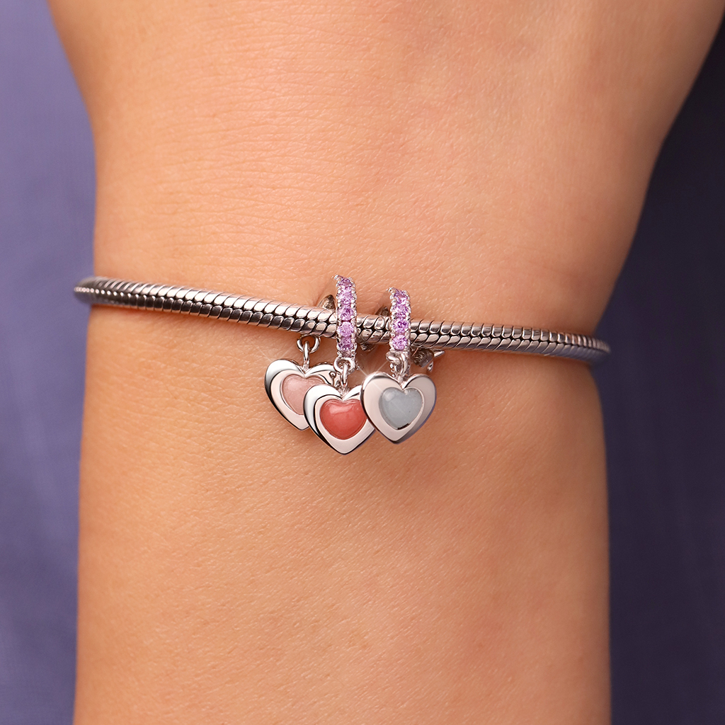 Heart-shaped Glow-in-the-Dark Pendant image number 6