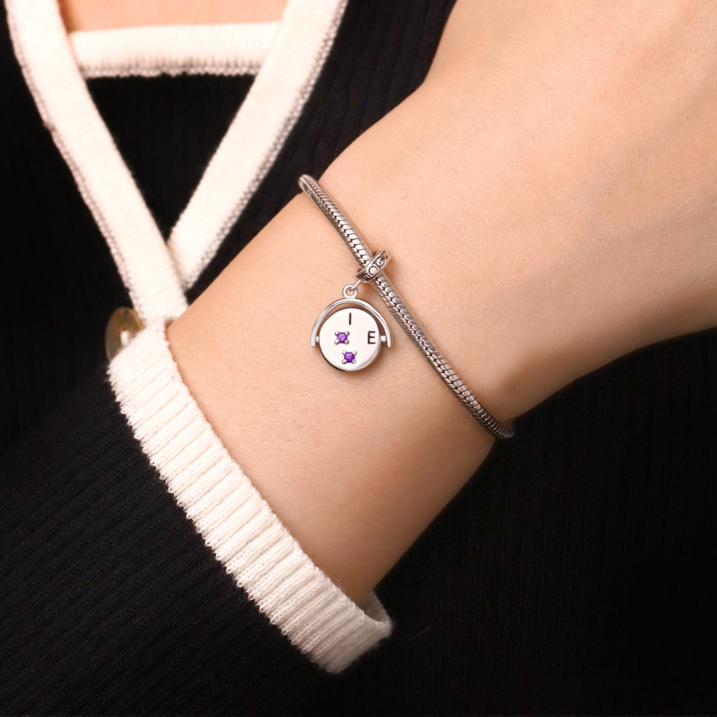 Vintage Spinner Pendant image number 6