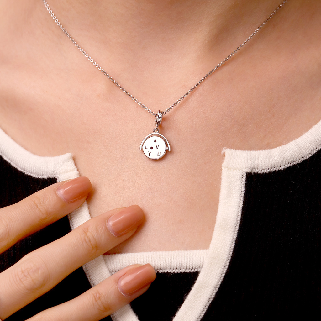 Vintage Spinner Pendant image number 5