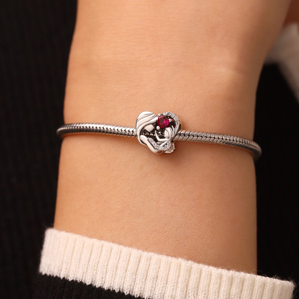 Warm Moment Heart Charm image number 4