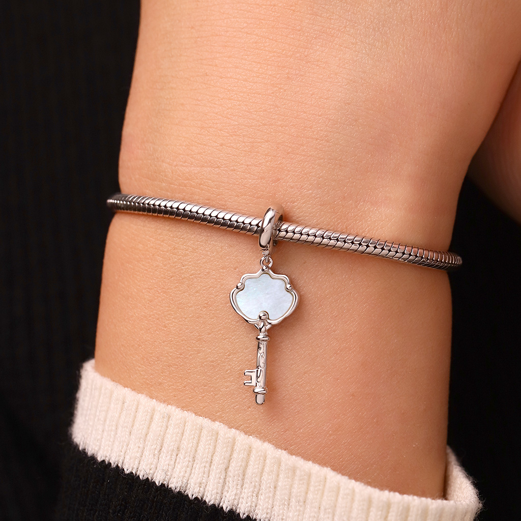 Shell Key Pendant image number 5