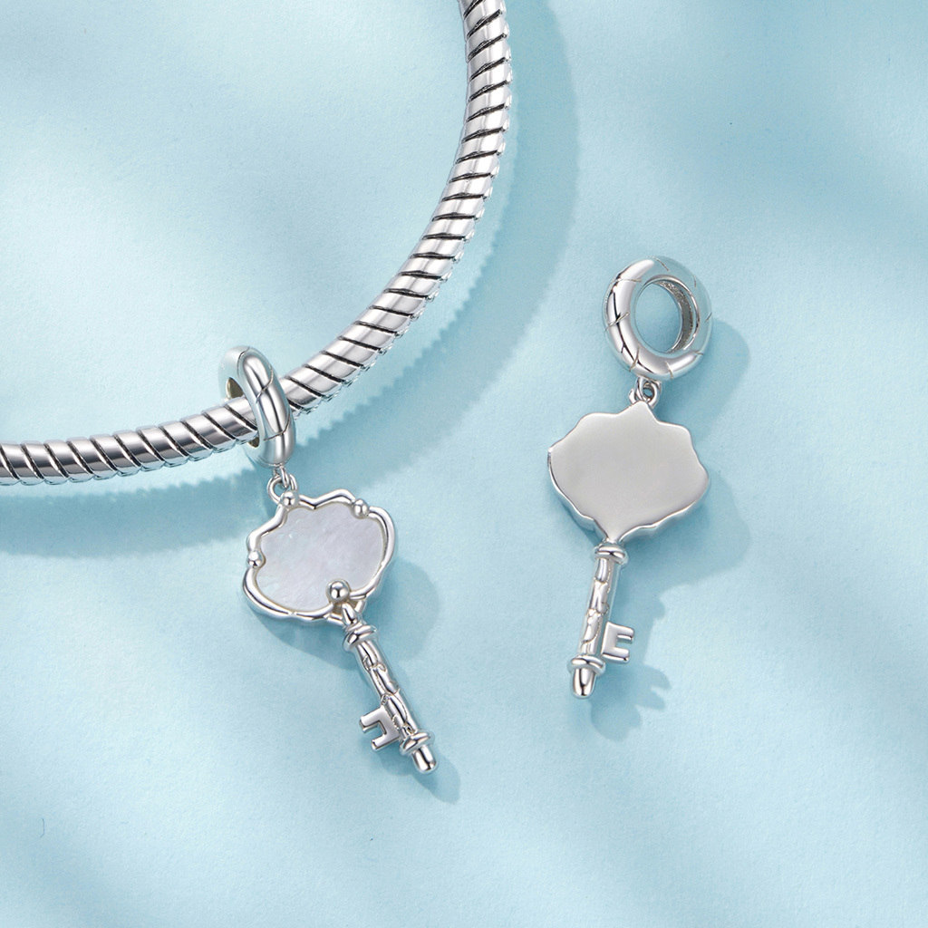 Shell Key Pendant image number 1