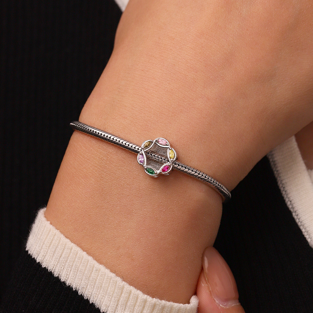 Family Wreath Marquise Charm image number 5