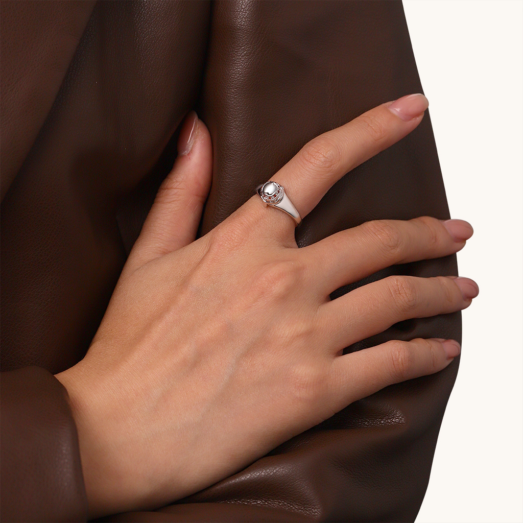 Easter Openable Egg Signet Ring image number 5