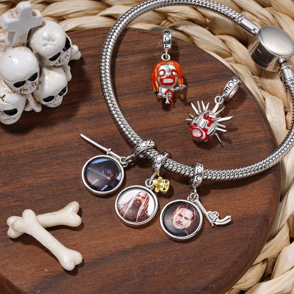 Rick Grimes & Python Pistol Pendant image number 2