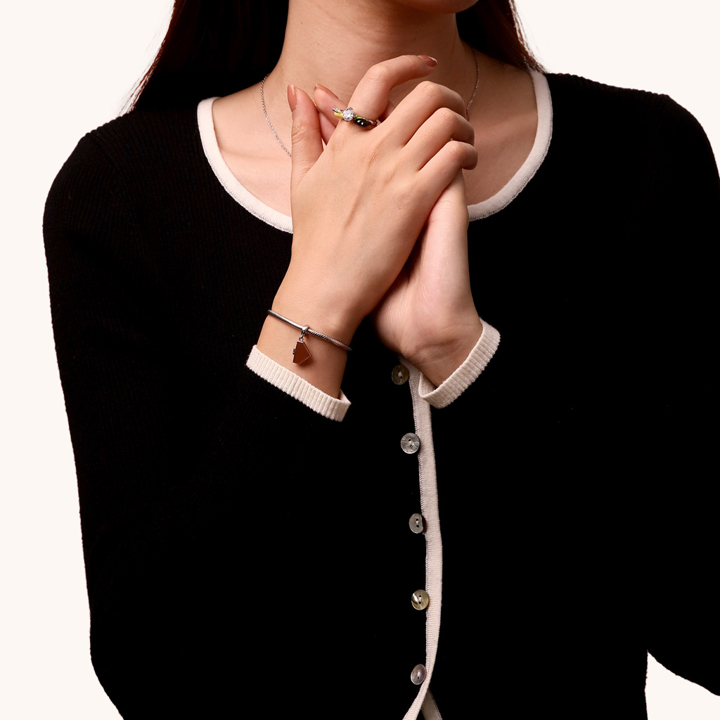 Wicked Grimmerie Spell Book Pendant image number 5