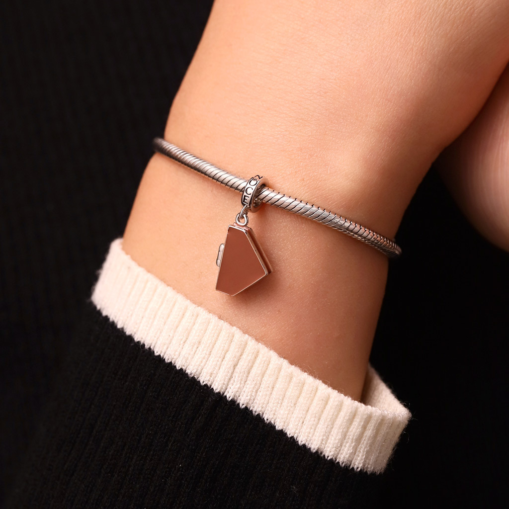 Wicked Grimmerie Spell Book Pendant image number 6