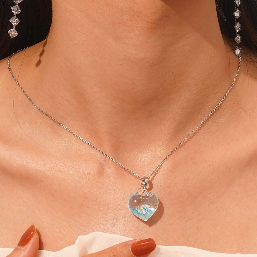 Blue Glitter Heart Necklace image number 3