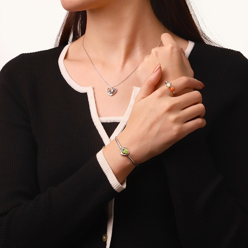 Shrek & Fiona Love Heart Charm image number 3