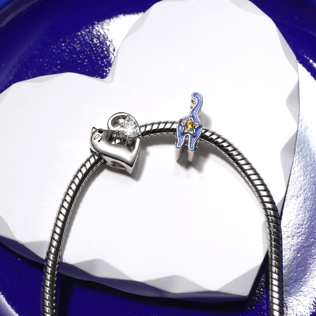 Fun Cat Butt Charm image number 3
