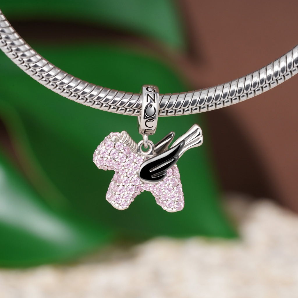 Little Pegasus Pendant image number 3