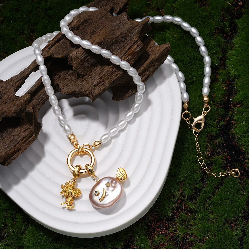 Pearl Ocean Clasp Chain Necklace image number 3