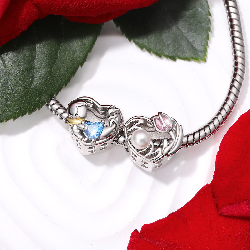Mother’s Day Pearl Tulip Photo Charm image number 1