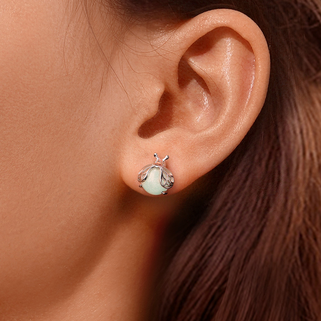 Sparkling Firefly Stud Earrings image number 4