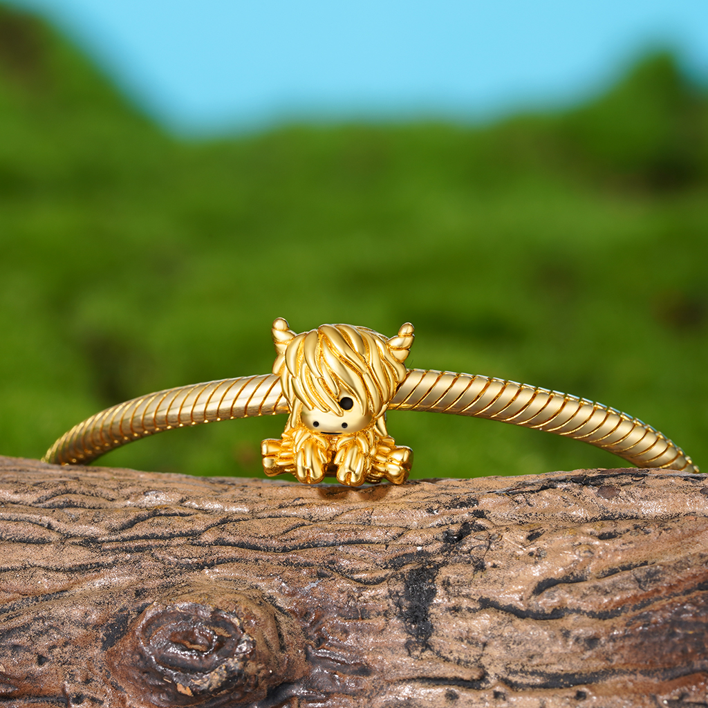 18K Gold Highland Cow Charm image number 2