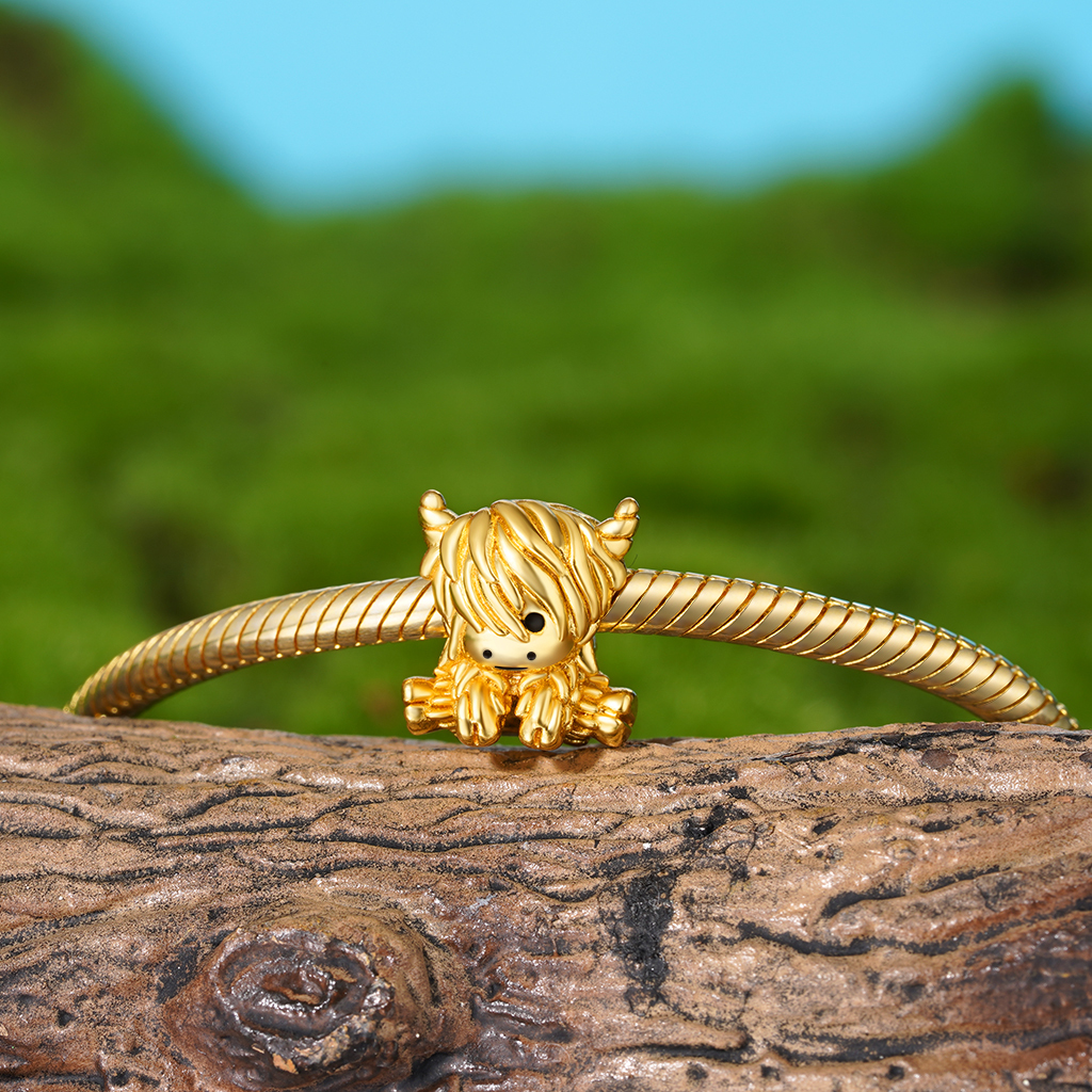 18K Gold Highland Cow Charm image number 2