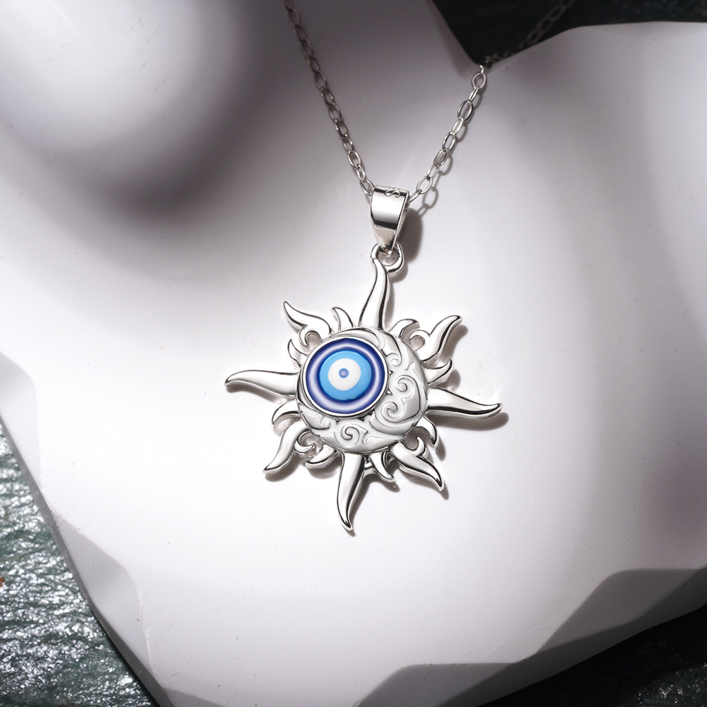 Powerful Evil Eye Necklace image number 3