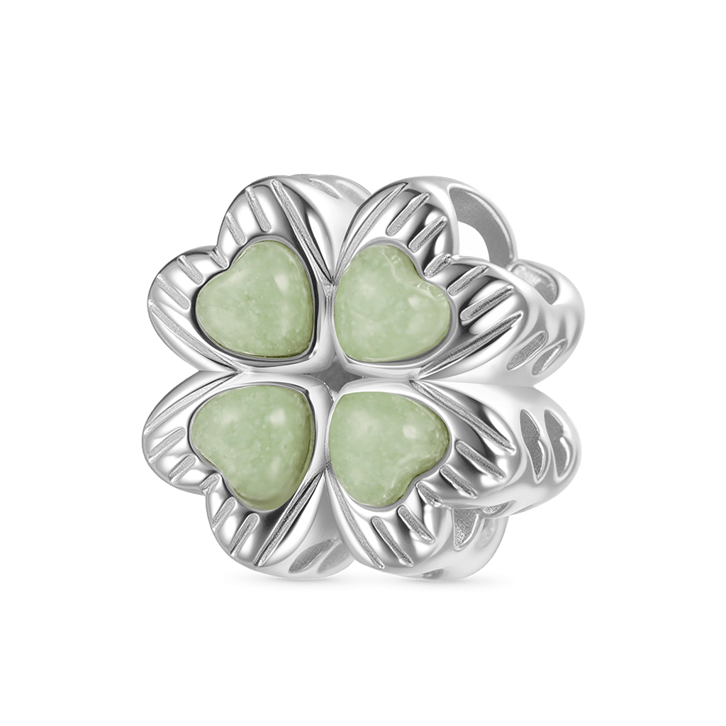Four Leaf Clover Charm image number 1