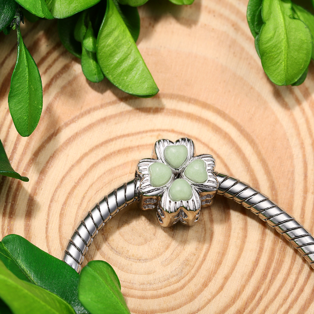 Four Leaf Clover Charm image number 3