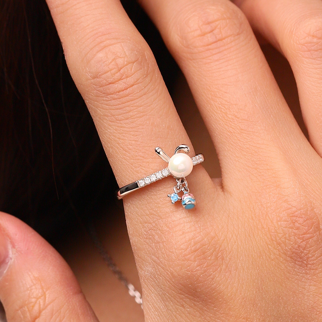 Easter Pearl Bunny Ear Ring image number 5