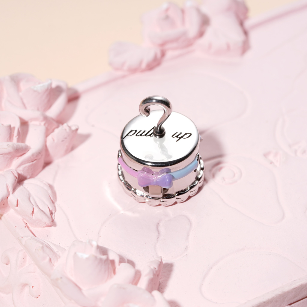 Baby Gender Reveal Cake Charm image number 3