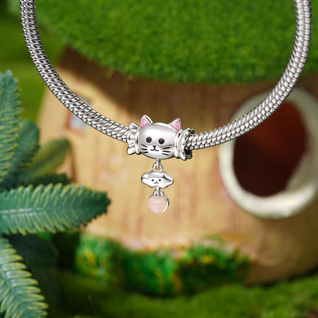 Balloon Cat Heart Charm image number 3