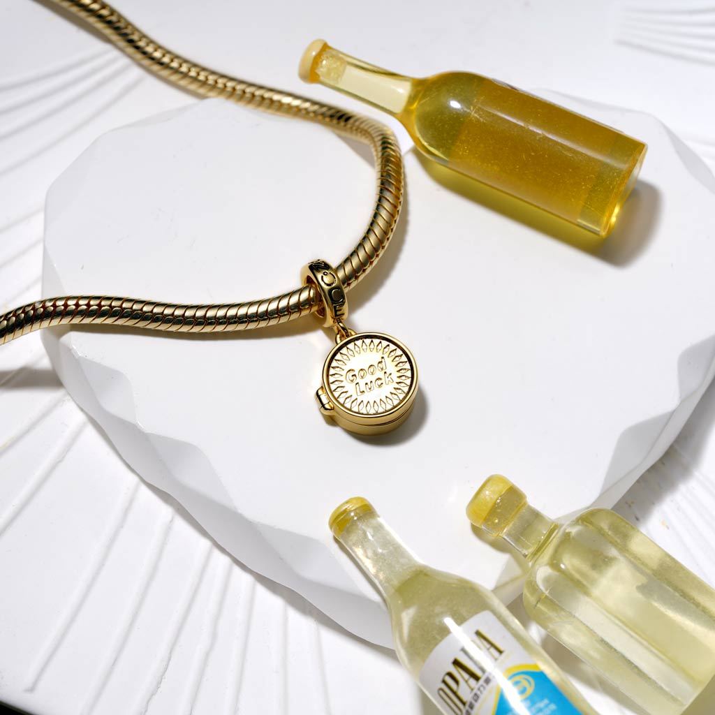 Gold Coin Chocolate Pendant image number 3