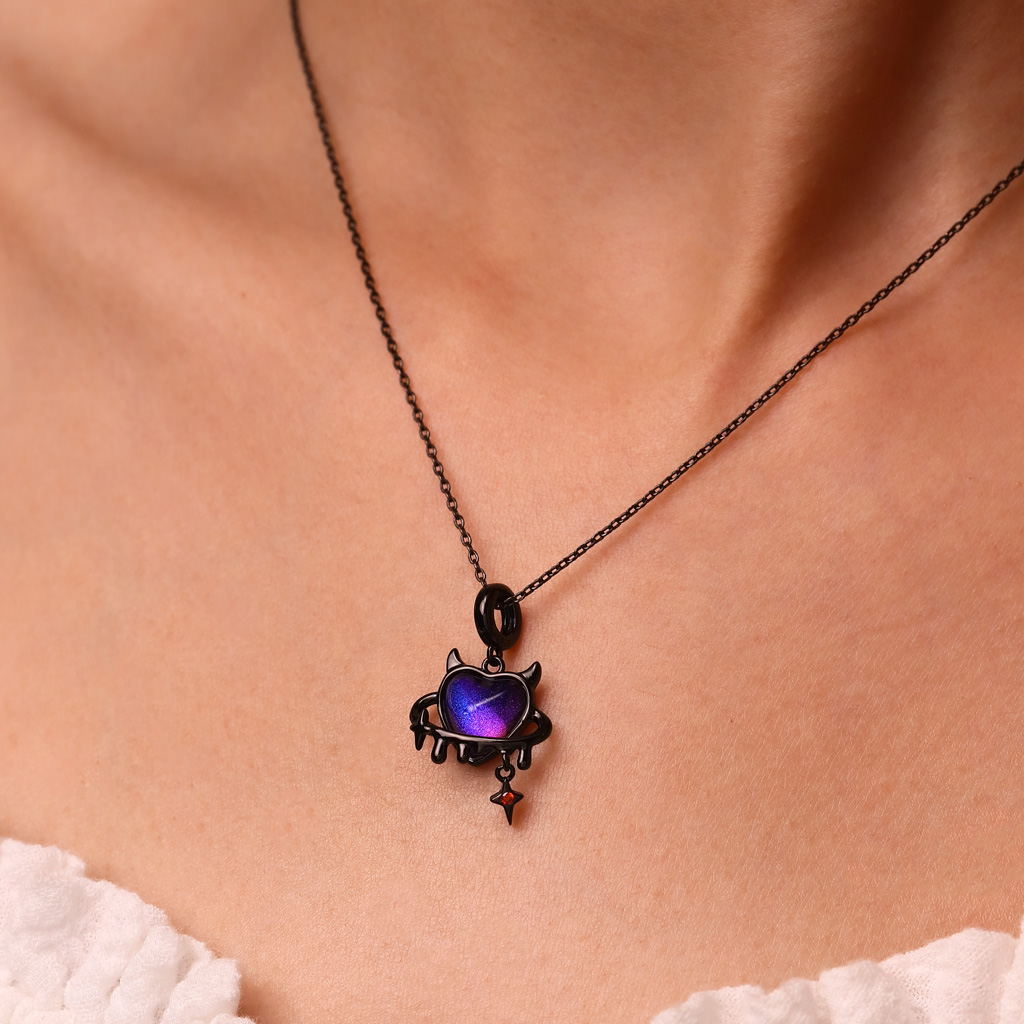 Heart of the Devil Pendant image number 4