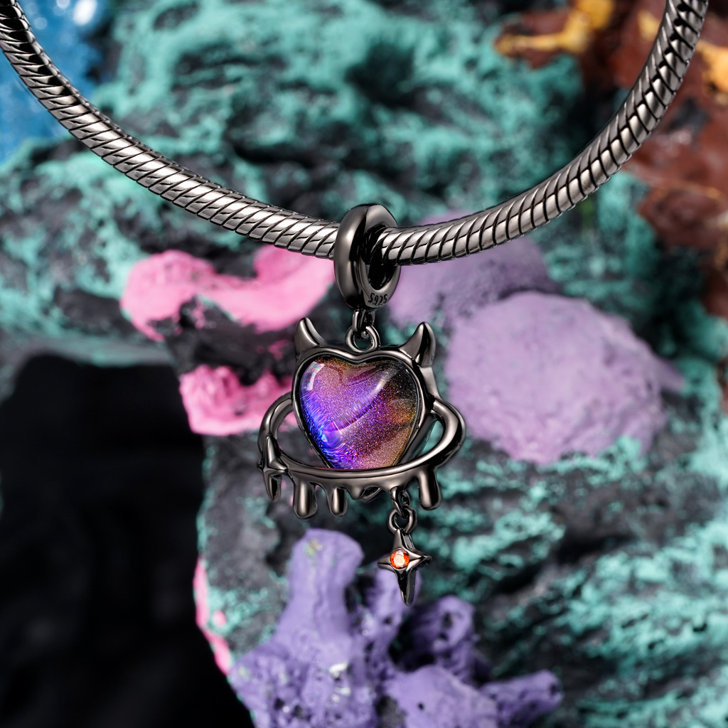 Heart of the Devil Pendant image number 2