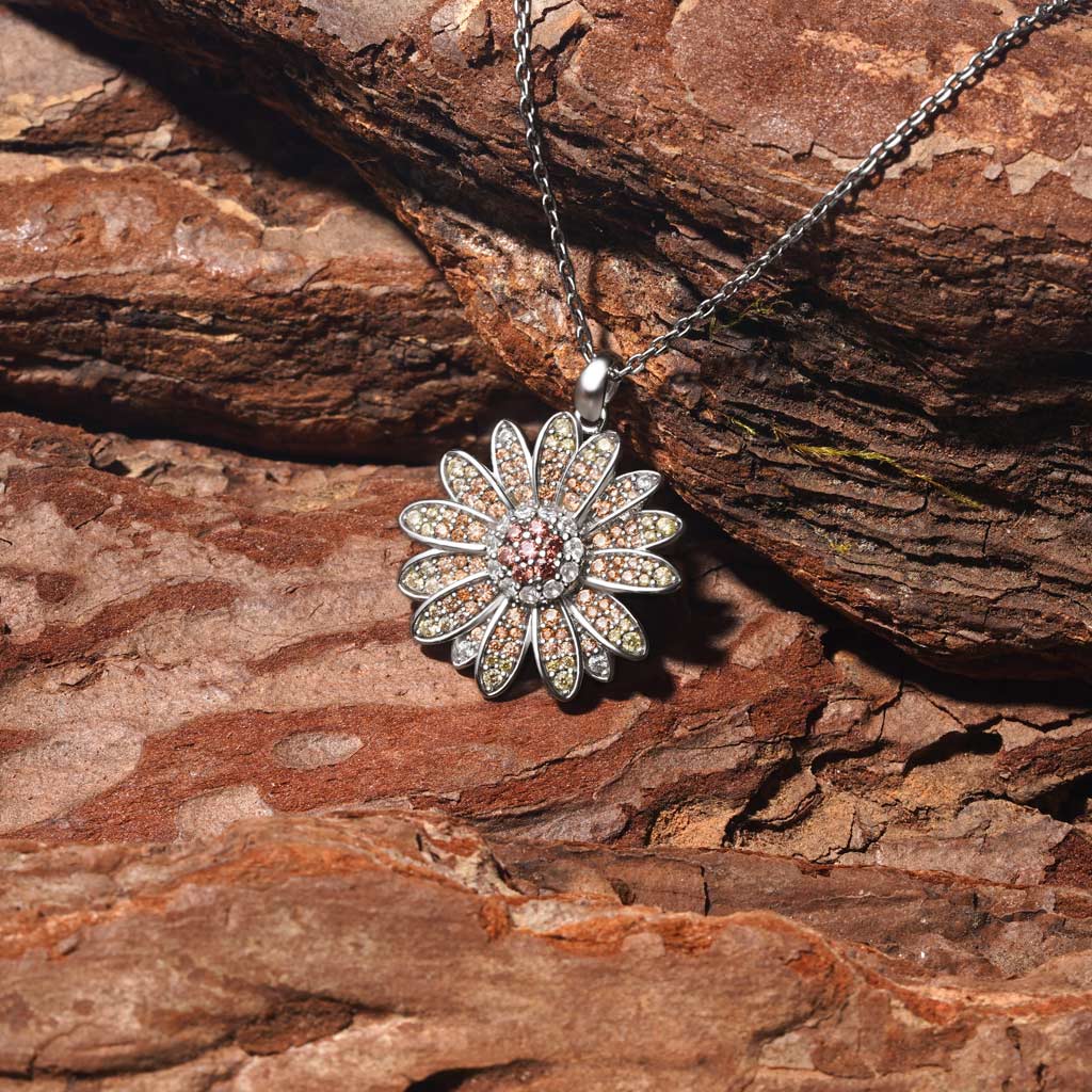 Daisy Flower Pavé Necklace image number 4