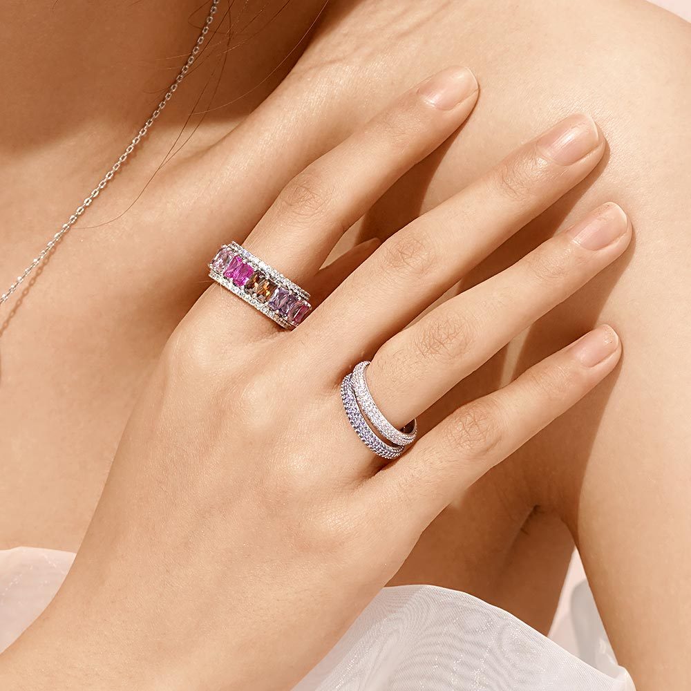 Baguette Cut Gradient Spinner Band image number 4