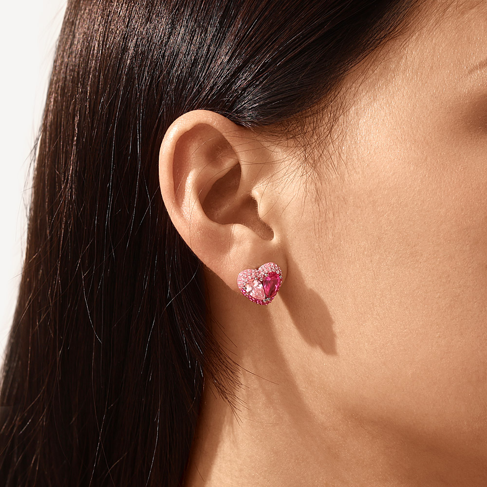 Pink Heart-Shaped Stud Earrings image number 4
