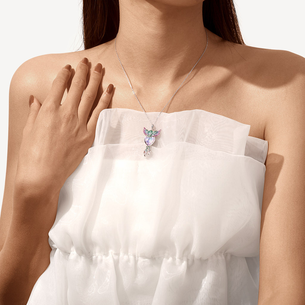 Phoenix Embrace Heart Necklace image number 4