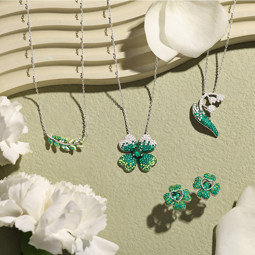 Olive Leaf Necklace image number 4