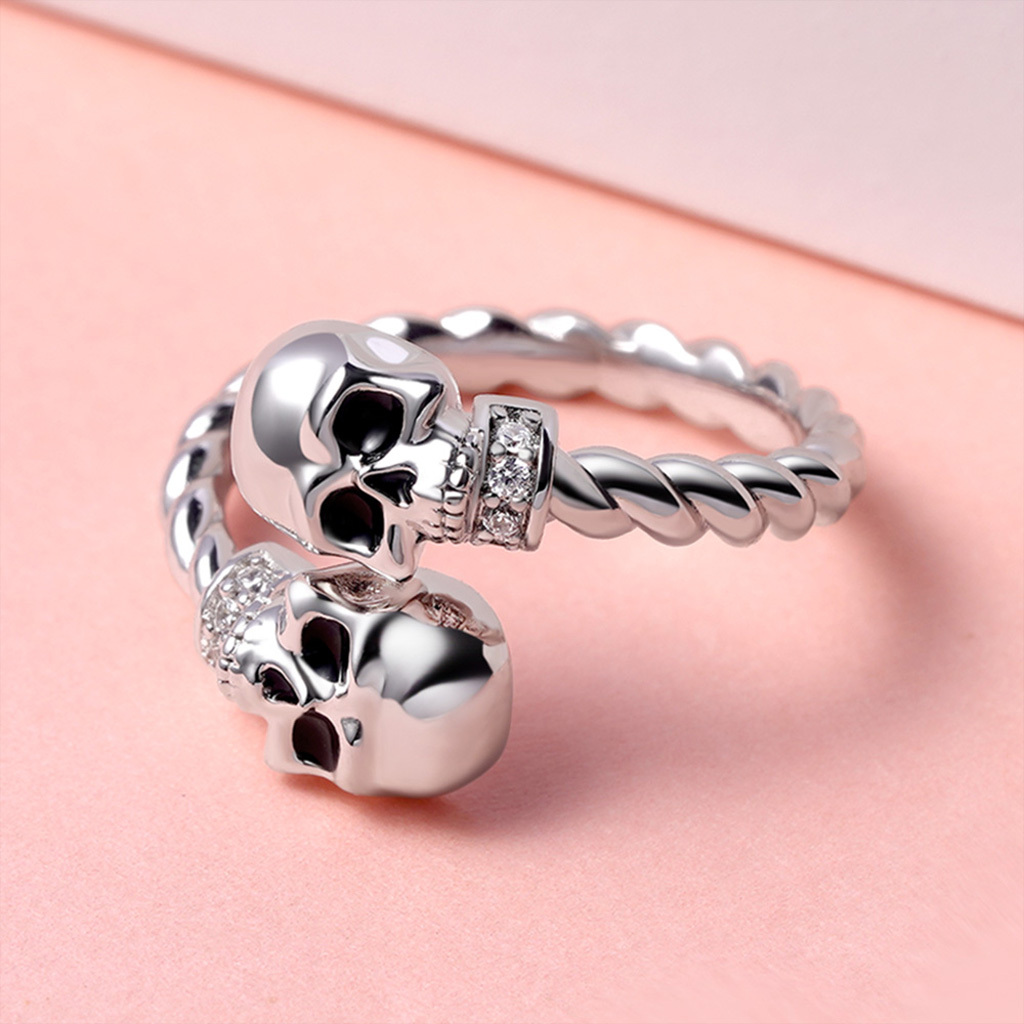 Adjustable Skulls Twisted Rope Ring image number 3