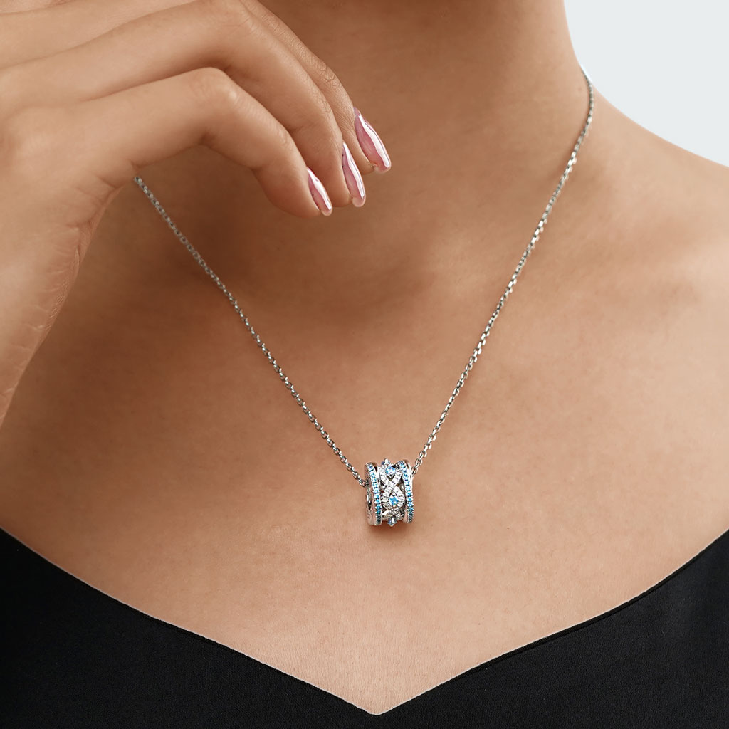 Paved Intertwined Drum Necklace image number 4