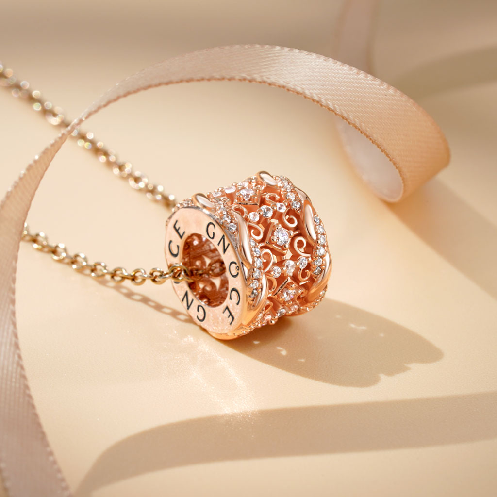 Vintage Cross Twisted Drum Necklace image number 2