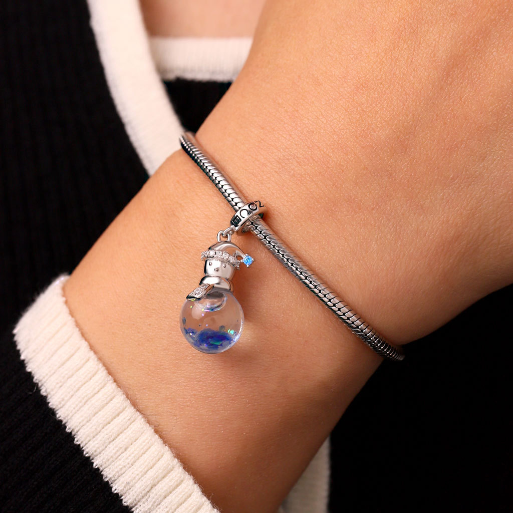 Blue Glitter Quicksand Snowman Pendant image number 7