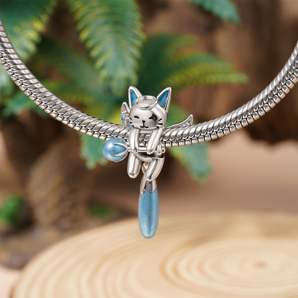 Angel Cat Charm image number 3