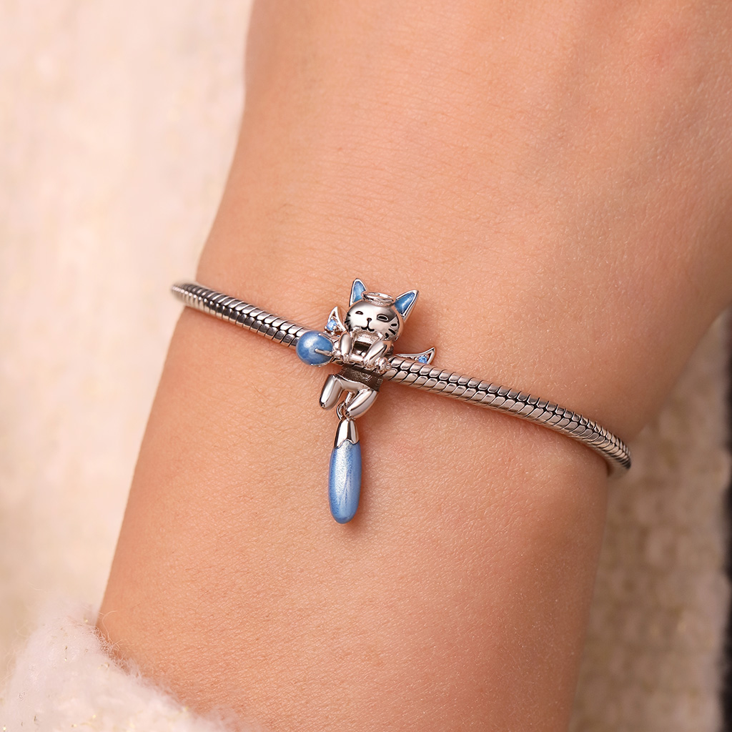 Angel Cat Charm image number 5