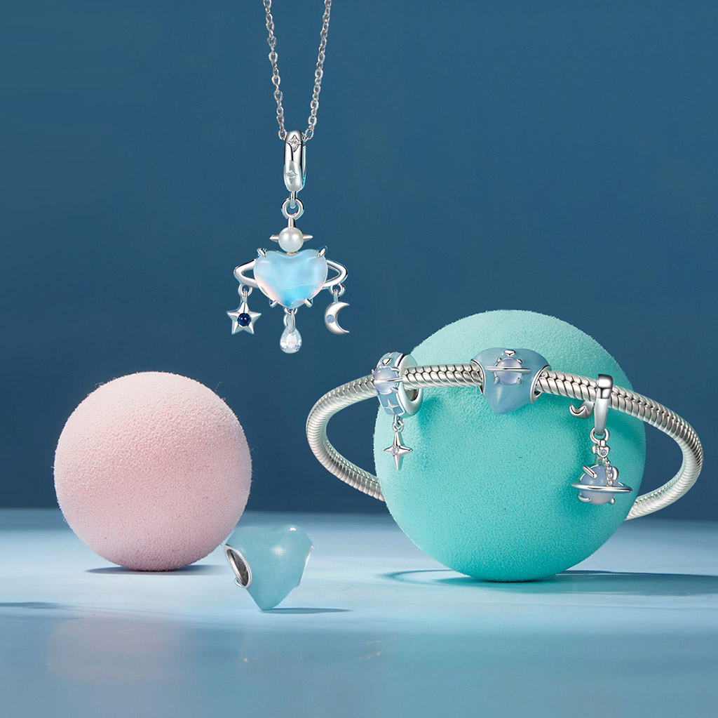 Blue Love Planet Charm image number 2