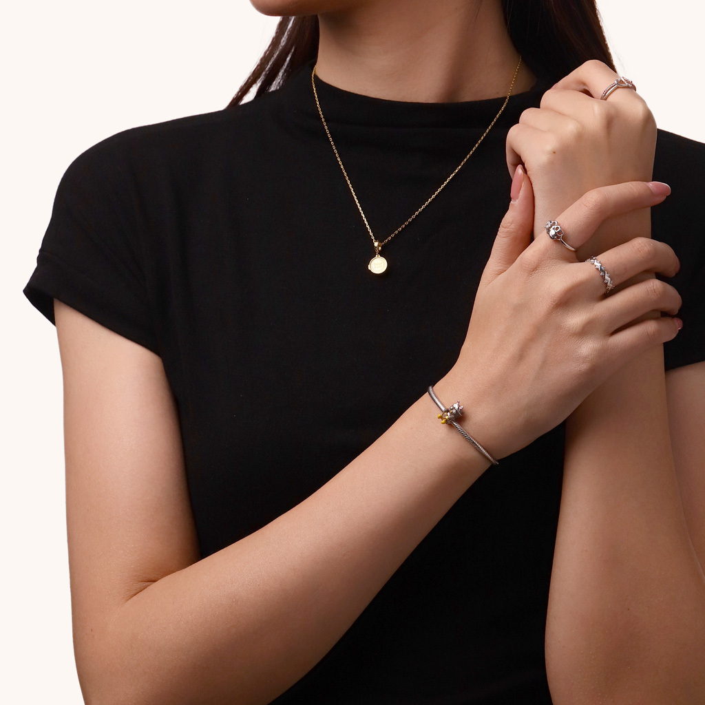 Owl Embraces Love Charm image number 5