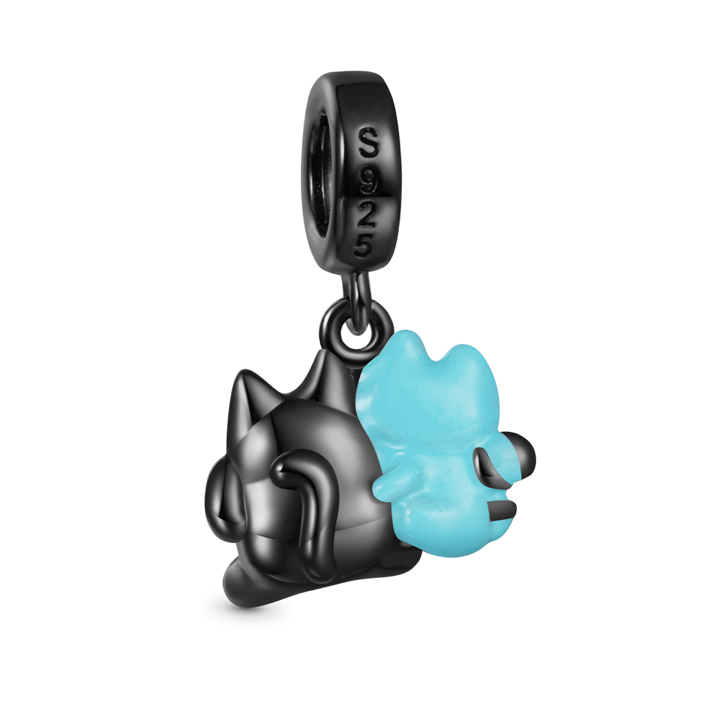 Blu Cat and Judgy Cat Hug Charm image number 2