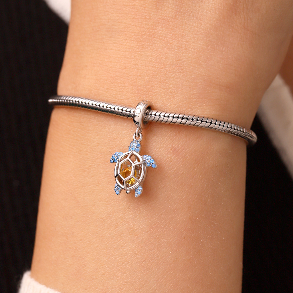 Cage of Small ​​Sea Turtle Pendant image number 6