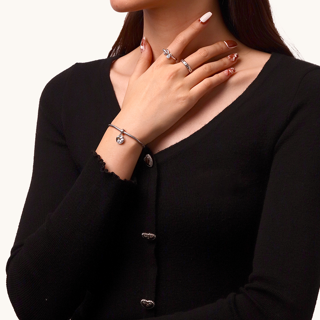 A Plate of Dumplings Pendant image number 4