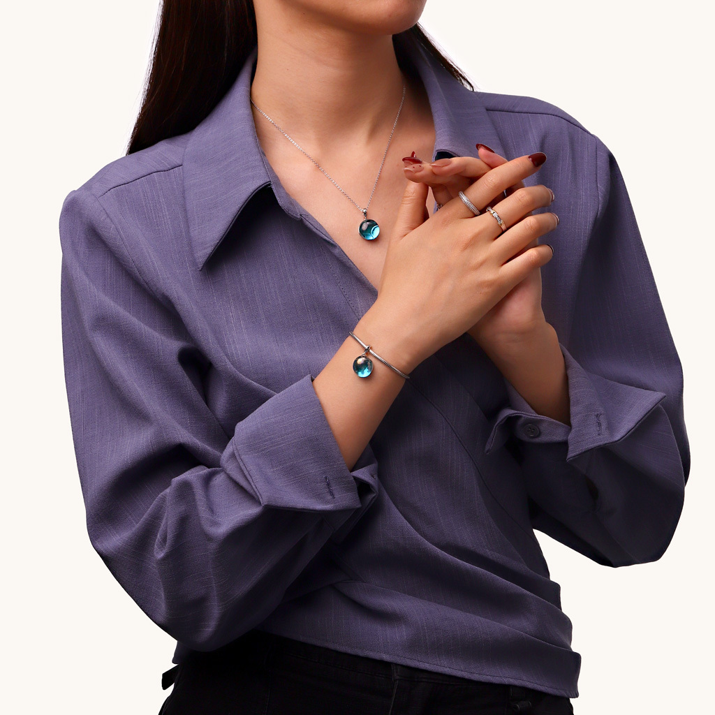 Sea Turtle Glass Pendant image number 4